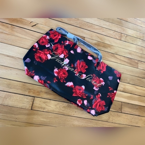 NWT Victoria’s Secret red floral tote bag - Picture 1 of 4